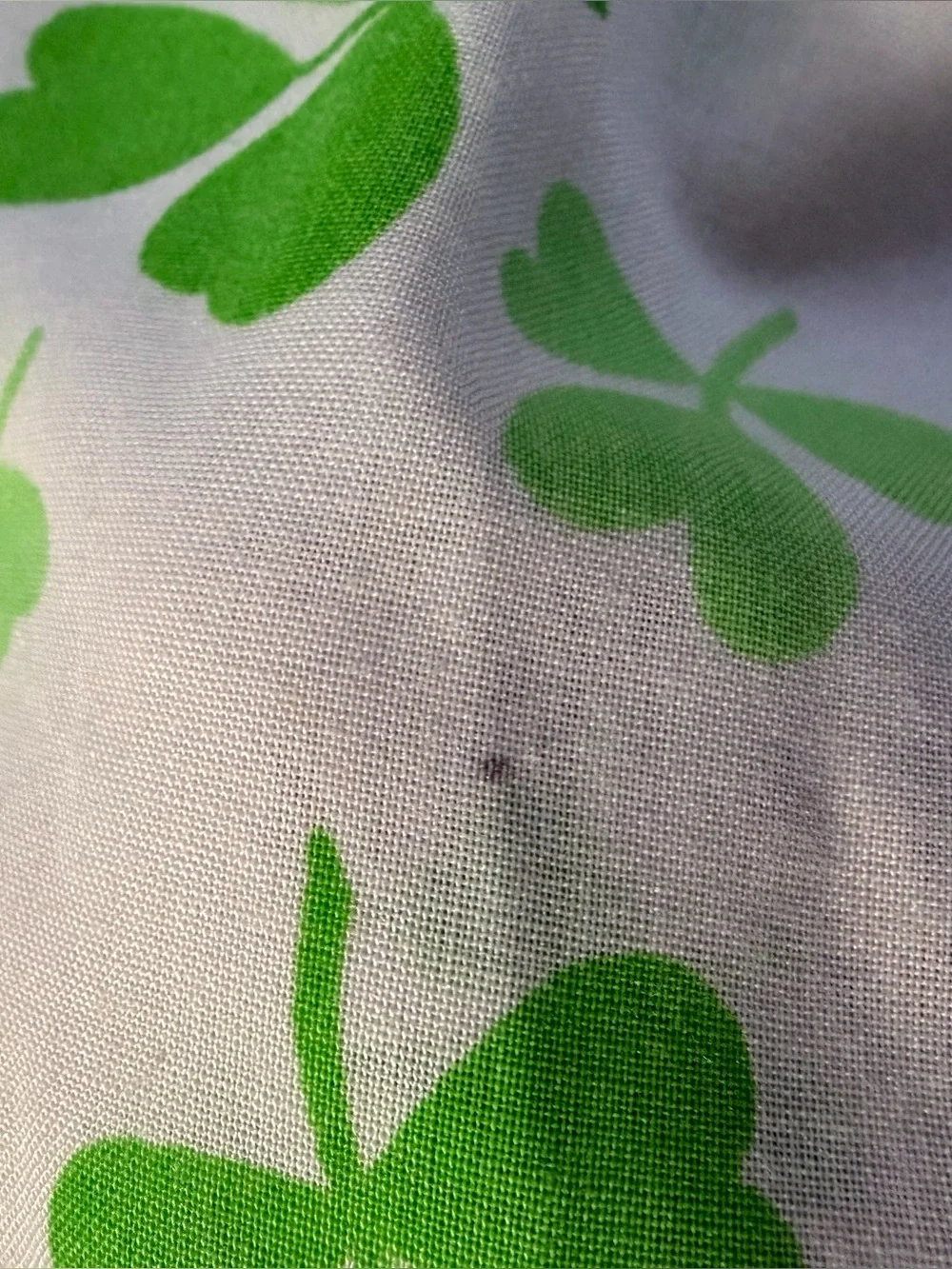 Vintage Anne Klein Burlington Standard Pillowcase Green Shamrock Clover Scallop